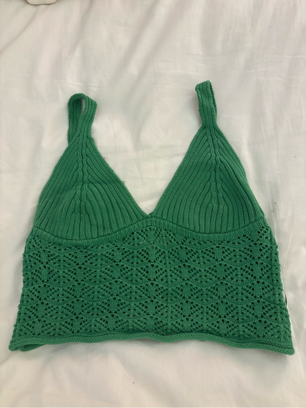 Green Knit Lace-Panel Cropped Tank Top with V-Neck